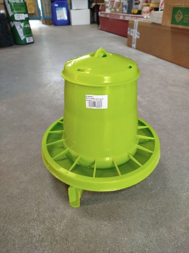 Immagine di TRAMOGGIA KG.3,5 PLASTICA mangiatoia verde con piedini